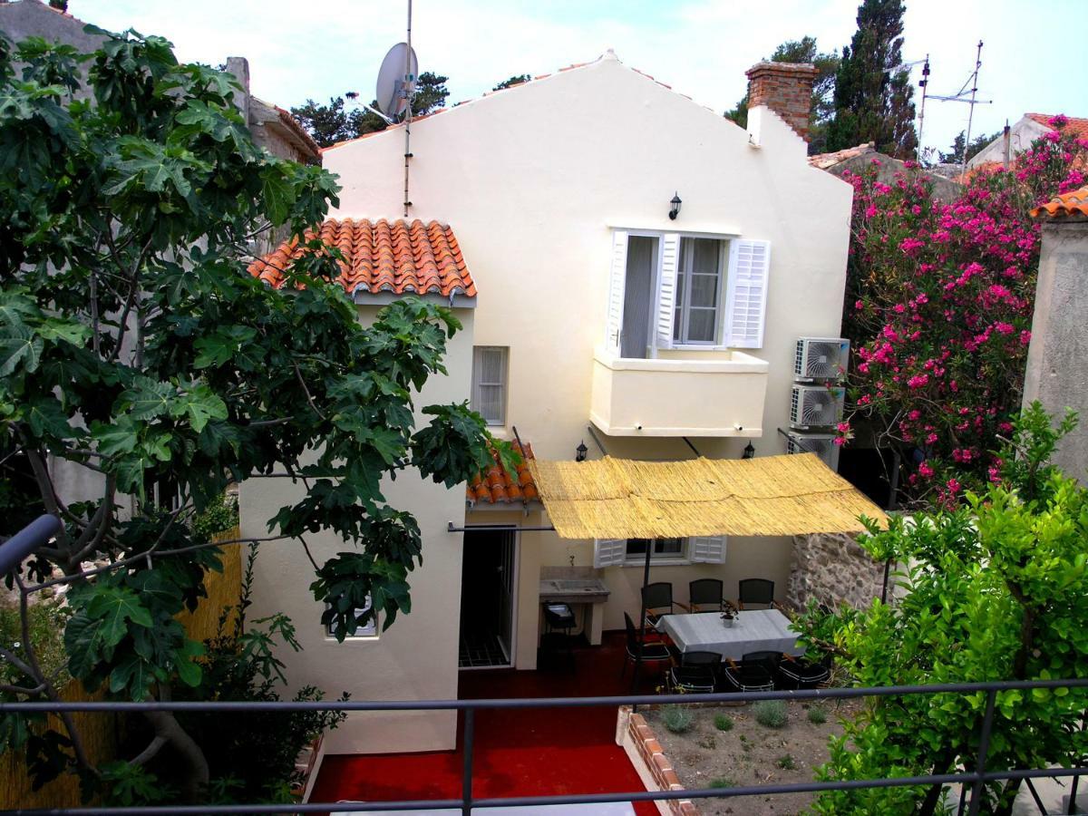 Holiday Home Lija Center Rab Town Exteriér fotografie