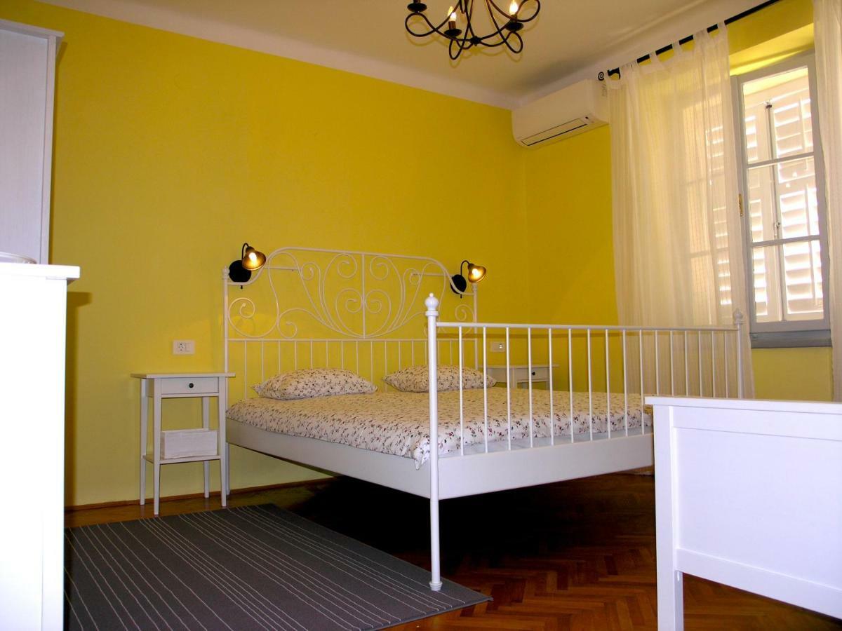 Holiday Home Lija Center Rab Town Exteriér fotografie